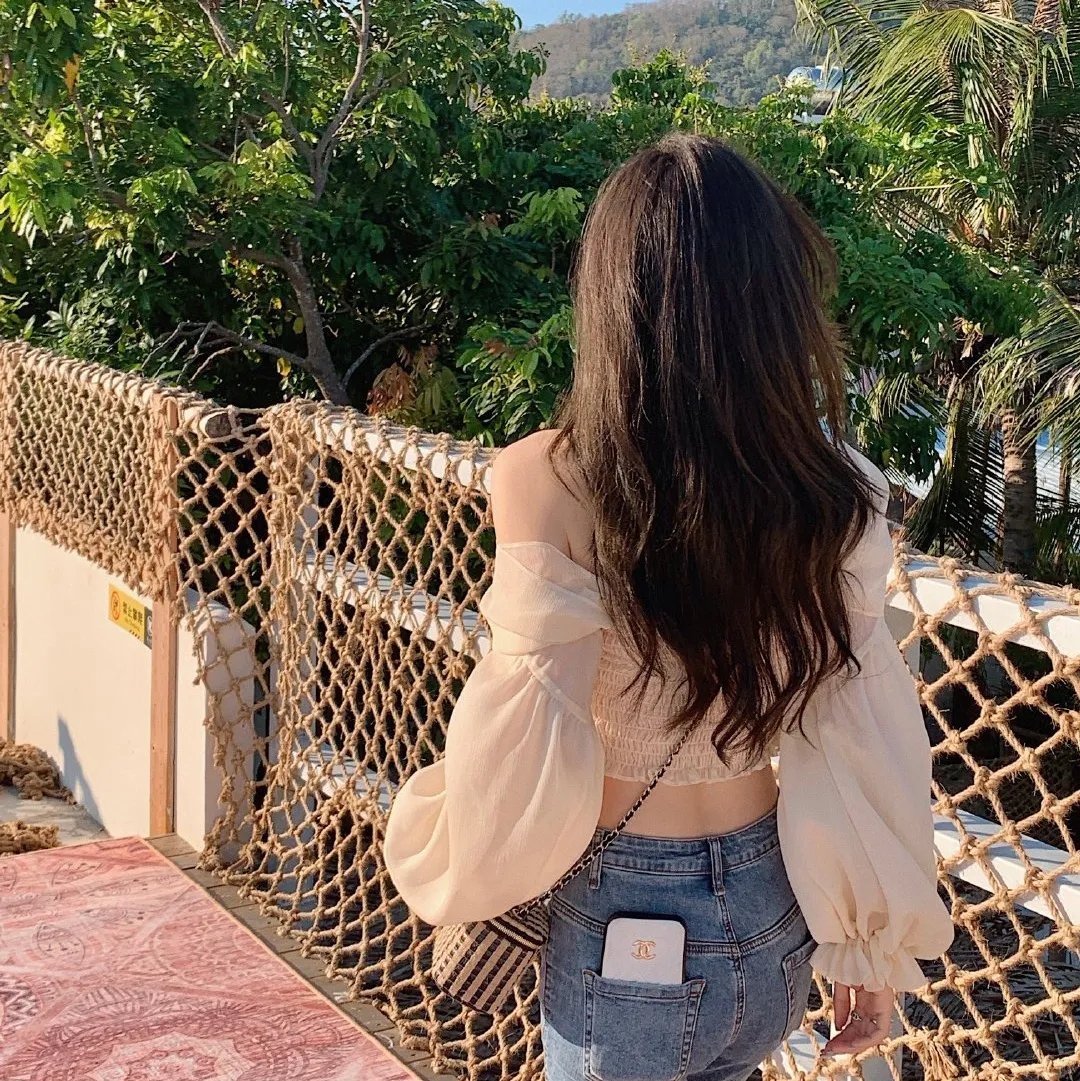 屏住呼吸：挑战冰潜纪录